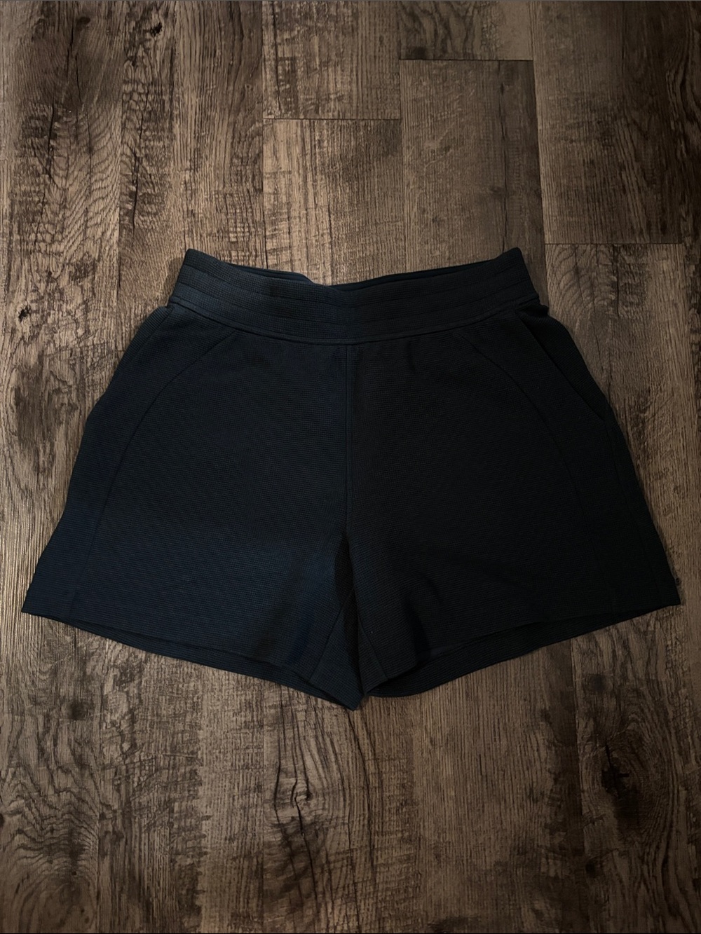 Lululemon Scuba Shorts - Waffle Knit - Teal - Size Medium